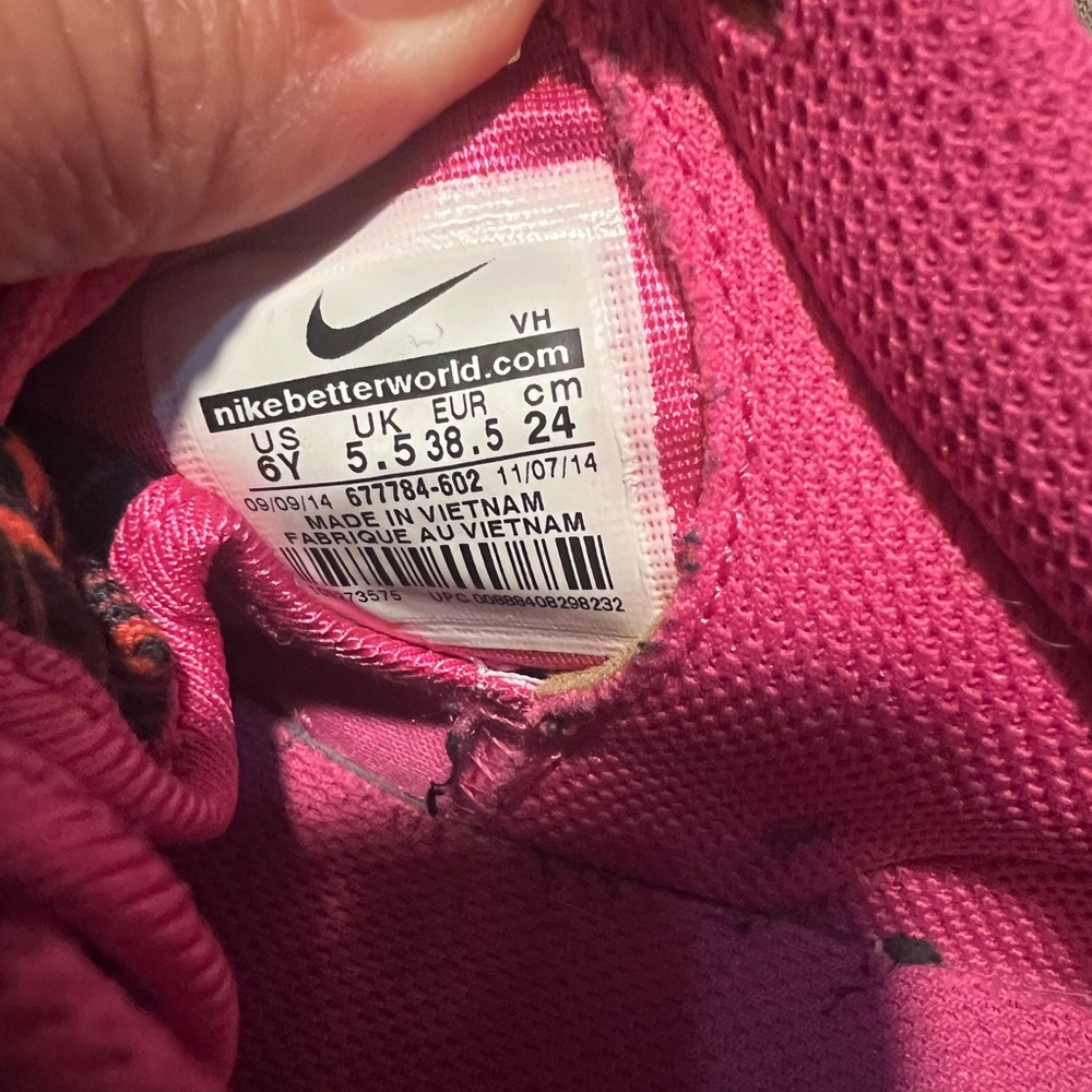 Nike Women's Athletic Sneakers in Pink & Teal Leaf Print - Picture 3 of 4